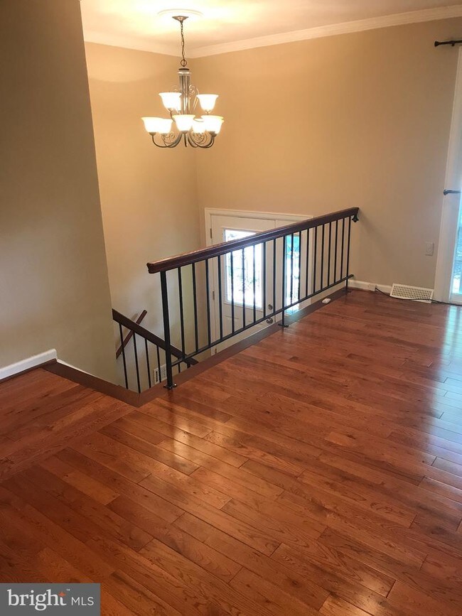 Foto del edificio - 2371 Old Trail Dr