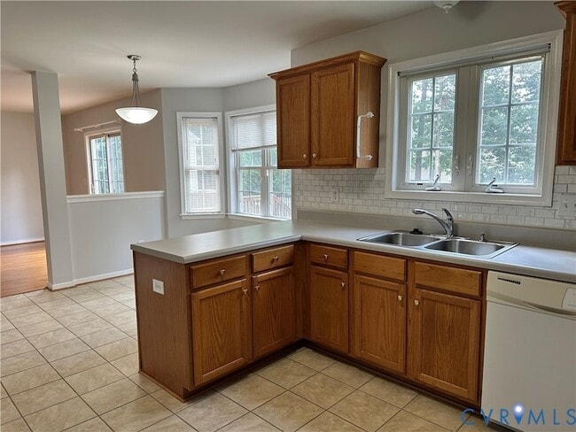 Building Photo - 5509 Jones Mill Dr