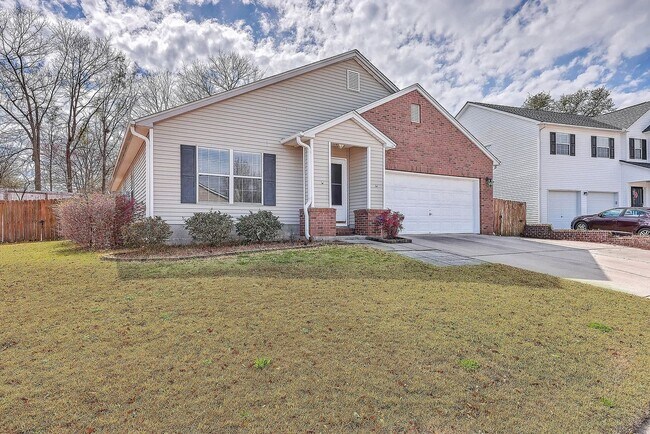Foto del edificio - Spacious Living in Goose Creek