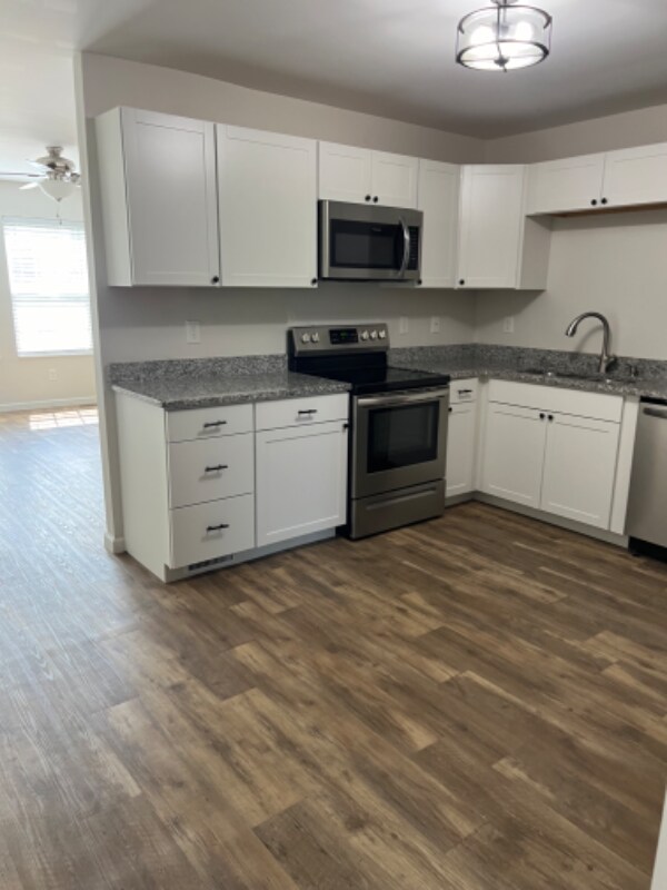 Foto del edificio - 102 Lewis Dr