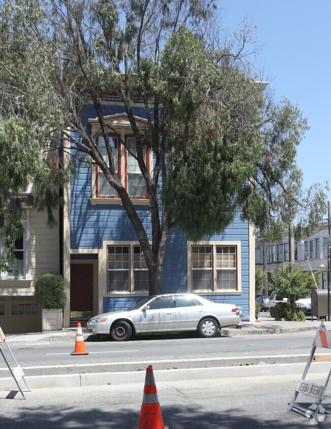Building Photo - 90 Alvarado St