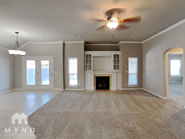 Foto del edificio - 3312 E Gillette St