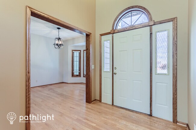 Foto del edificio - 4627 Stoddart Ln, White Bear Lake, MN, 55127