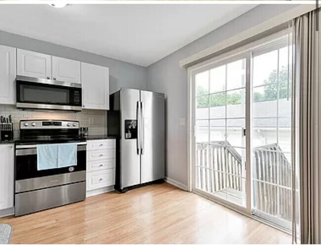 Building Photo - 6064 Phar Lap Dr