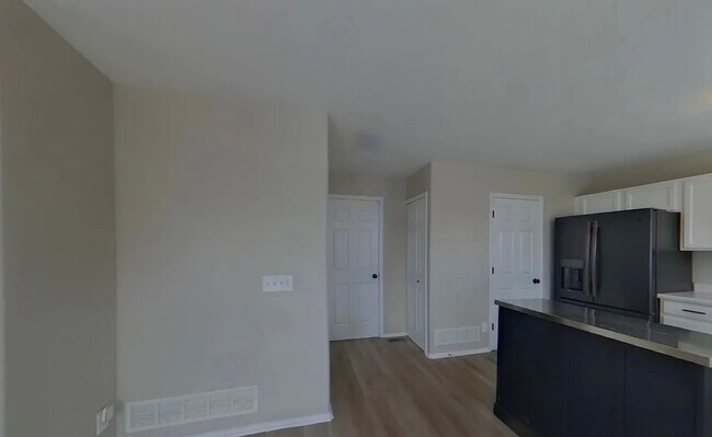 Foto del edificio - 5119 Chaise Dr