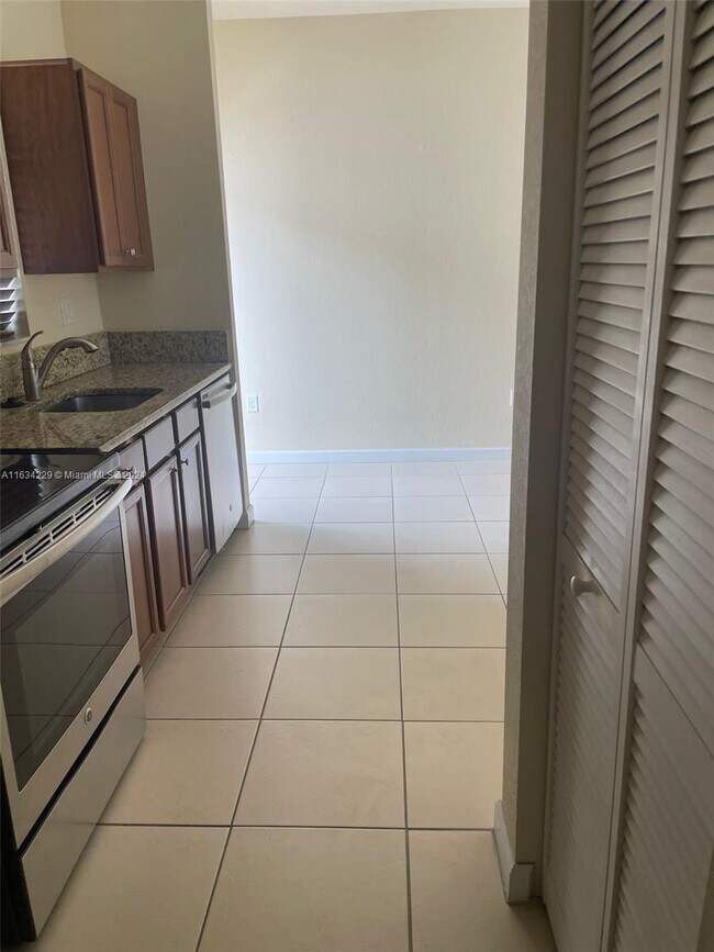 Foto del edificio - 9462 SW 171st Ct