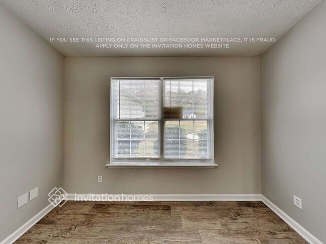 Foto del edificio - 186 Crestbend Ln