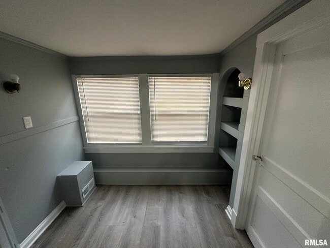 Building Photo - 1808 W Fredonia Ave