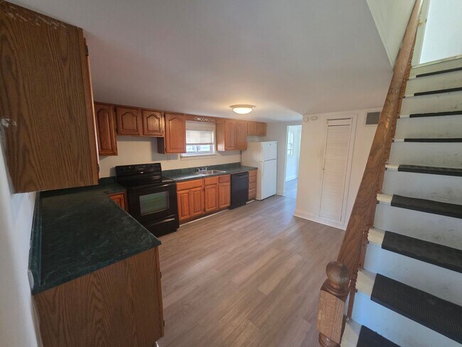 Foto del edificio - 47 Oakwood Ave