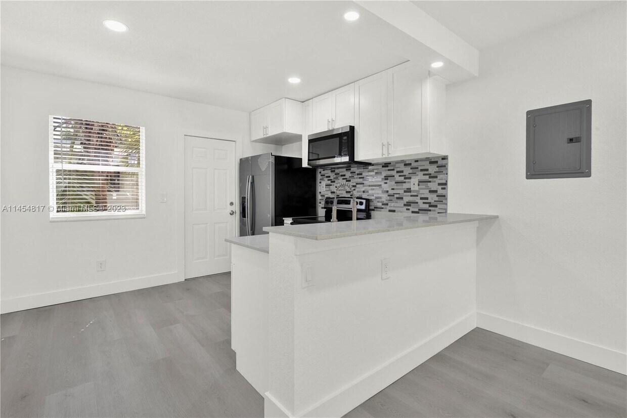 Foto principal - 4045 NW 23rd Ct