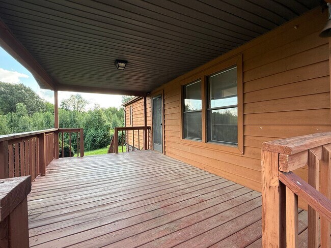 Foto del edificio - Move-In Ready 3/2 Home With Modern Upgrades & Country Charm