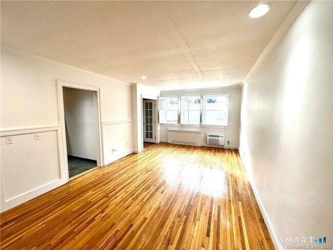 Foto del edificio - 11 Bedford Ave