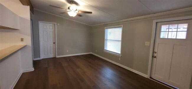 Building Photo - 37 Spring Branch Dr