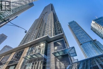 Building Photo - 11-4111 Yorkville Ave