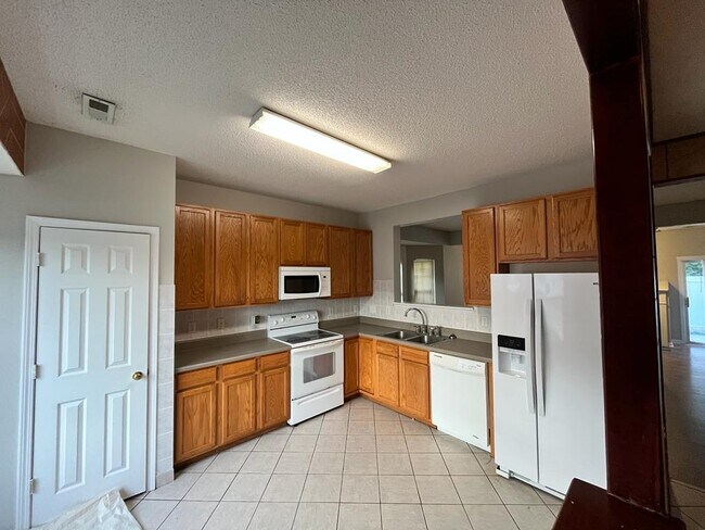 Building Photo - 101 Baberton Dr