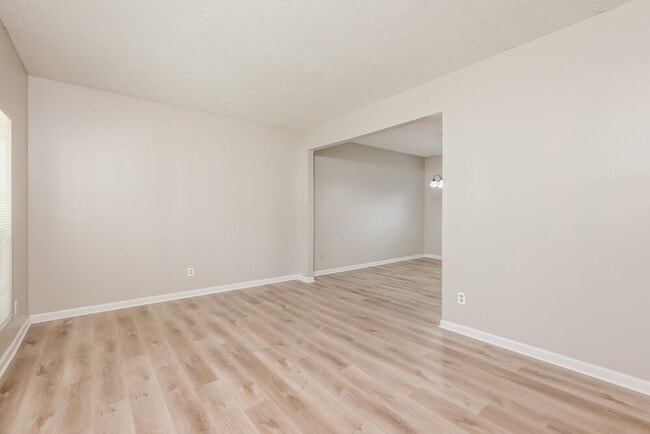 Building Photo - 3041 Savannah Bay Ct