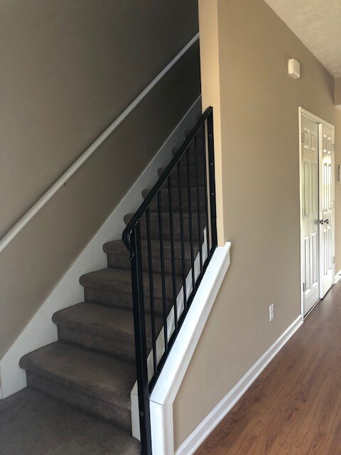 Foto del edificio - 554 Village Creek Dr