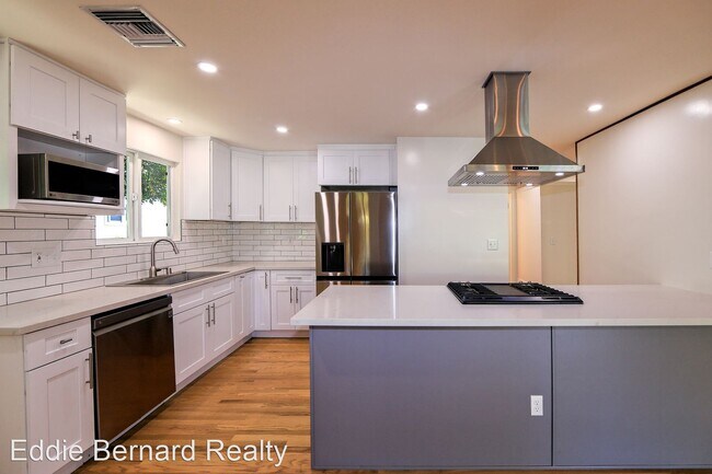 Foto del edificio - 4 br, 2 bath House - 17135 Tiara St.