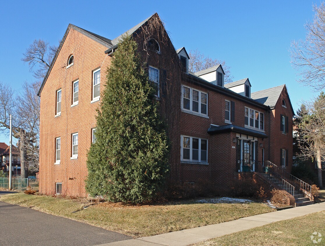 Building Photo - 1492 Portland Ave