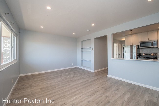 Building Photo - 925 Kains Ave