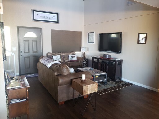 Foto del edificio - Amazing views on 10 acres, 3 bed 2 bath ho...