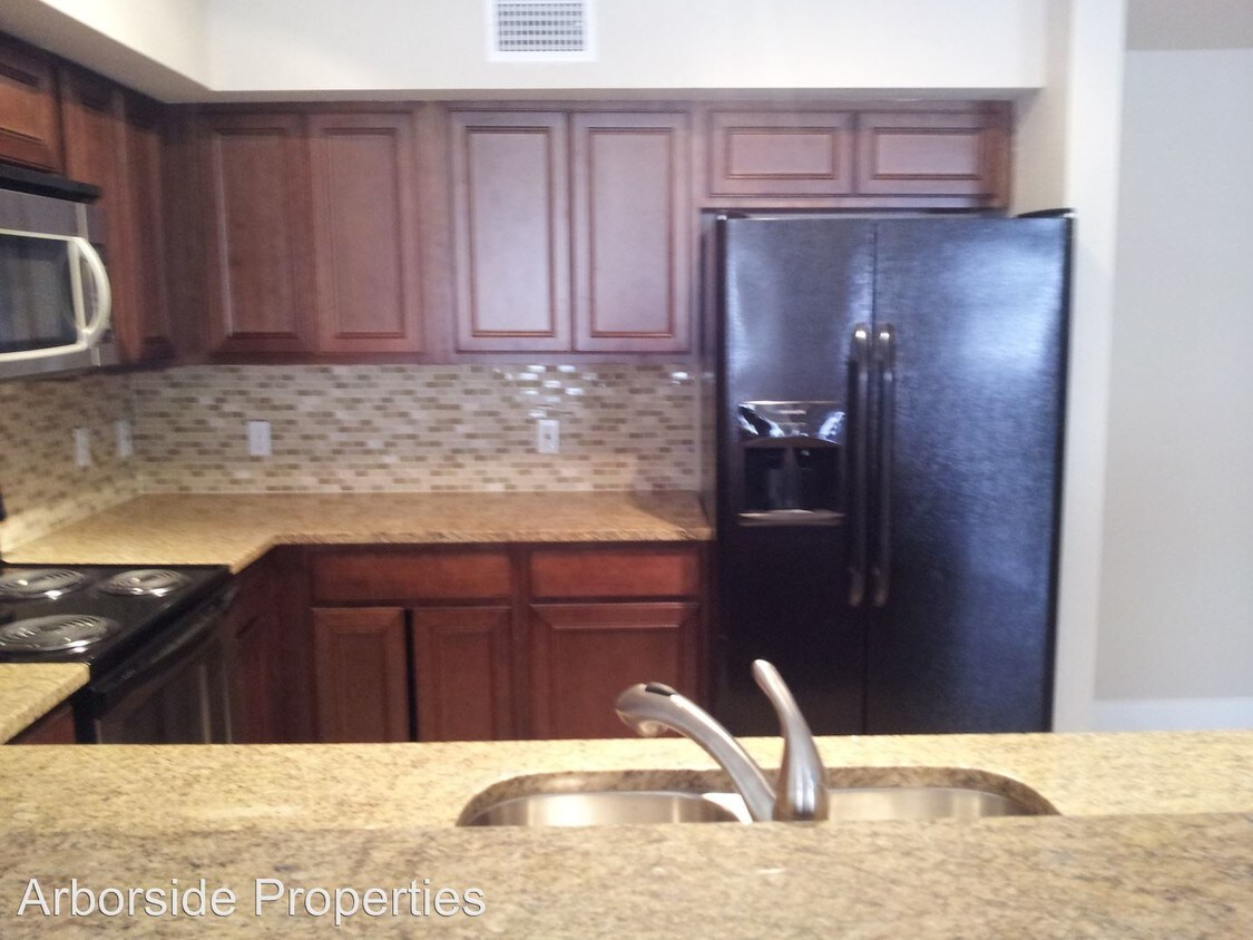 Foto principal - 484 Jordan Stuart Cir