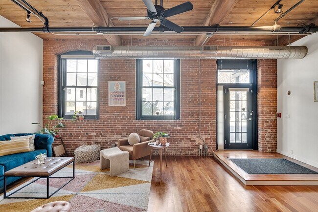 Foto del edificio - 1 Tannery Brook Row