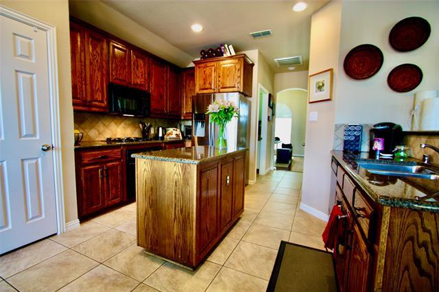 Foto del edificio - 2734 Greenway Dr