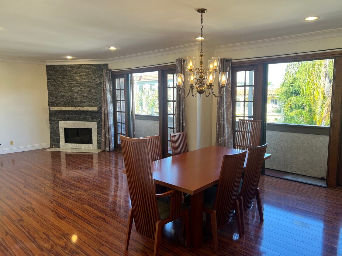 Living room - 1853 S Bentley Ave