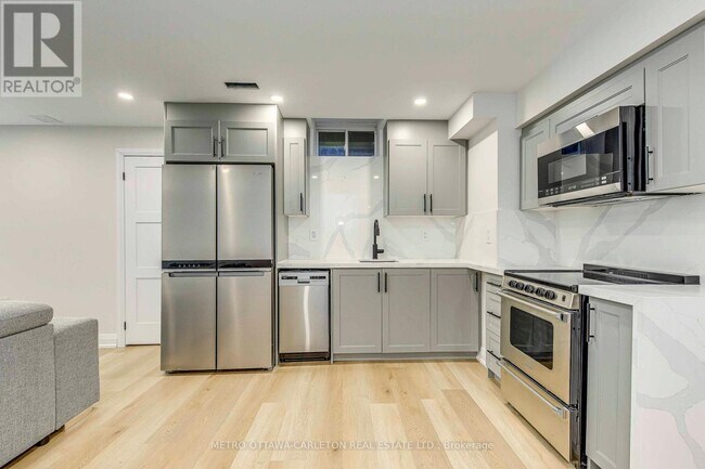 Photo du bâtiment - 13 Franmar Rd