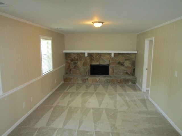 Building Photo - 2580 Big Oaks Drive SW