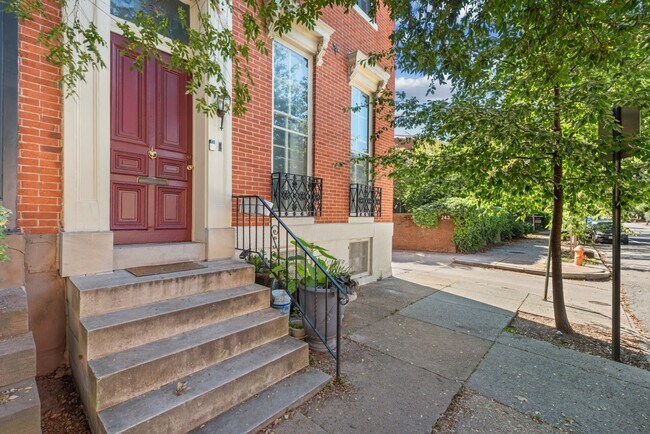 Foto del edificio - 239 W Lafayette Ave