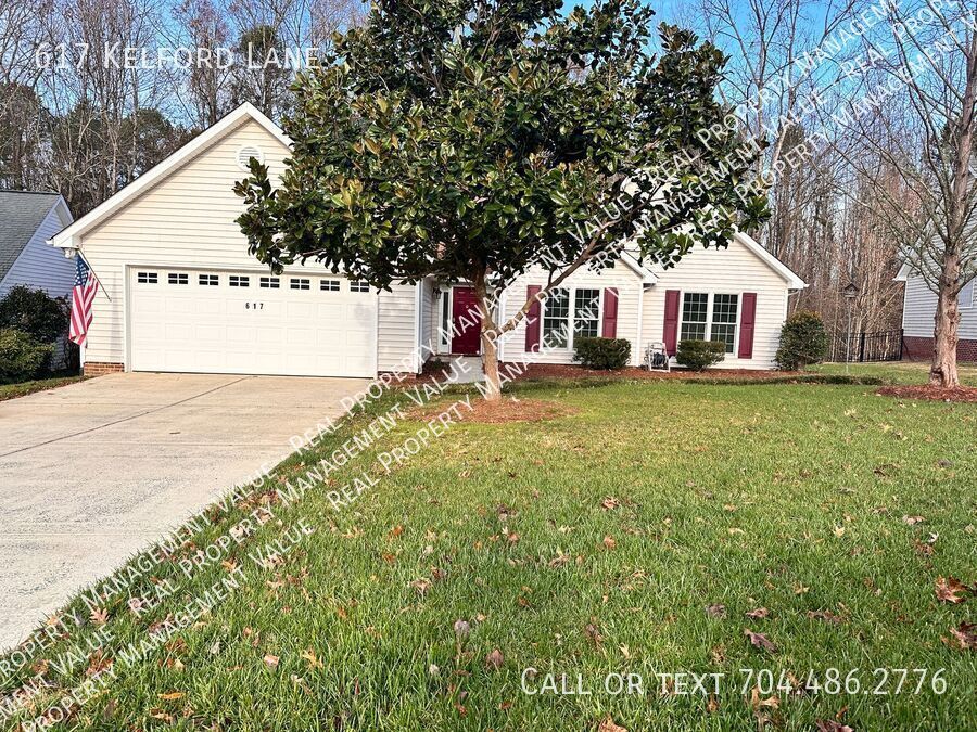 Foto principal - Ranch home with private screened deck