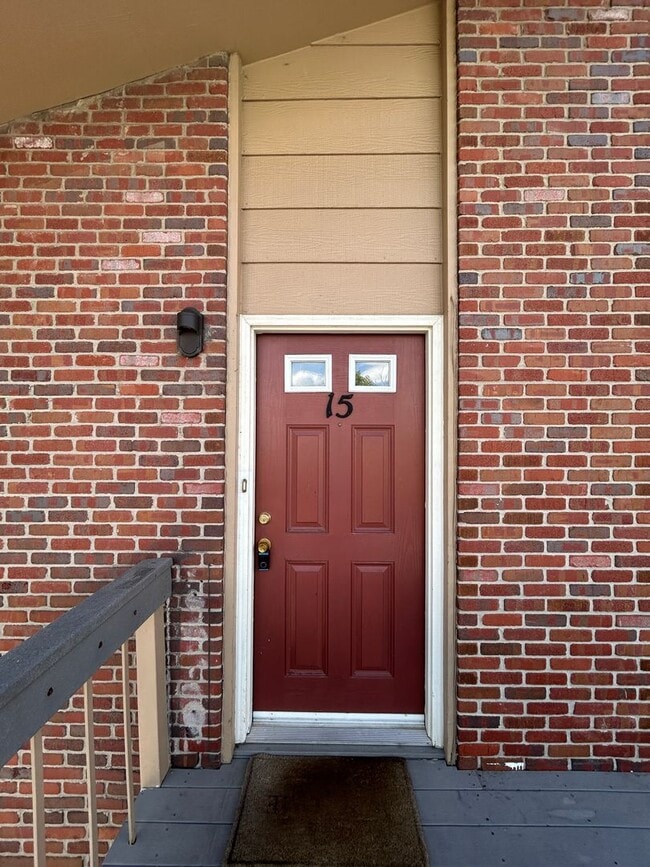 Building Photo - 1 Bedroom Condo for Rent at Cedar Crest in...
