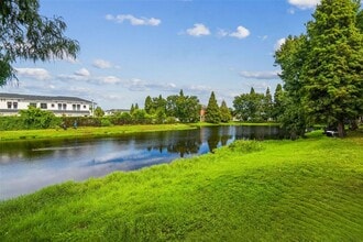 Building Photo - 4925 White Sanderling Ct