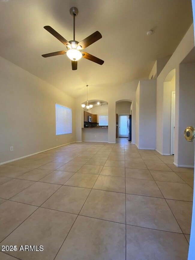 Building Photo - 2643 S 156th Ave