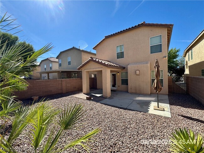 Building Photo - 5204 Iron Crossing Ave