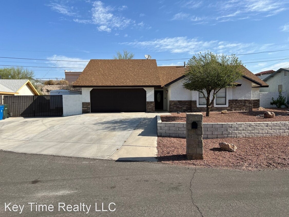 Primary Photo - 3 br, 2 bath House - 2545 Corona Redonda