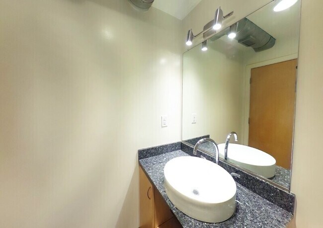 Foto del edificio - 301 Goshen St