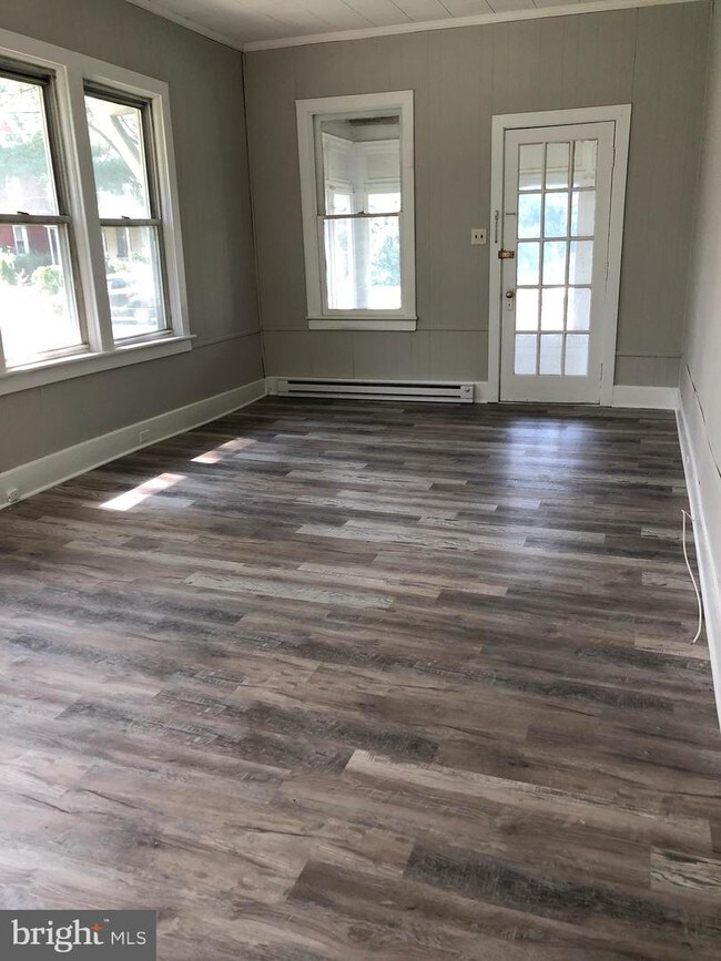 Building Photo - 402 Cinnaminson Ave