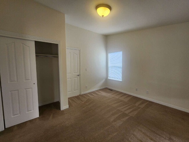 Foto del edificio - Beautiful 4 Bedroom Home In Beacon Point! Cherry Creek Schools!