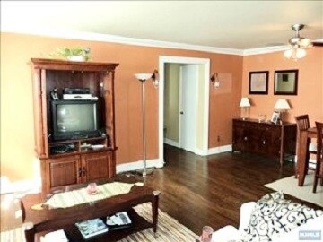 Livingroom - 212 Prospect Ave