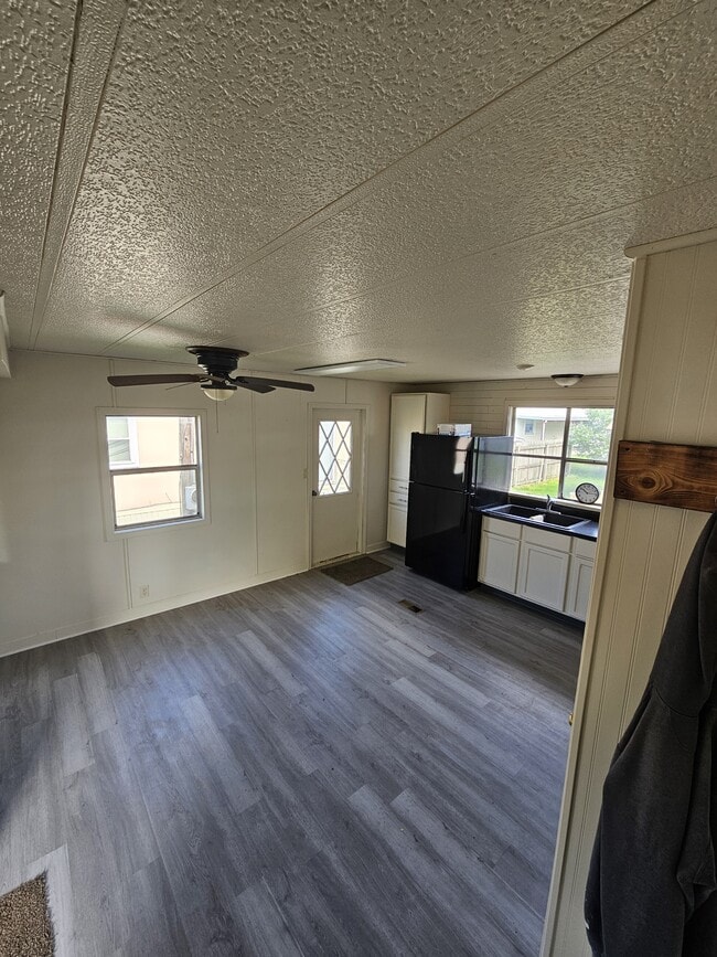Building Photo - 276 Pleasant Alley SW