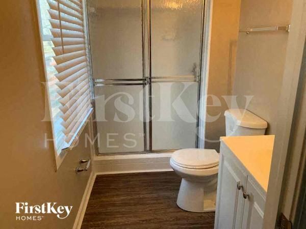 Building Photo - 226 Regency Dr