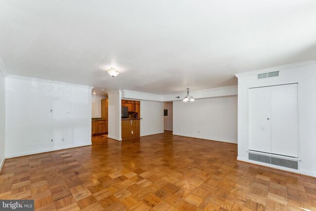 Foto del edificio - 7506 Spring Lake Dr