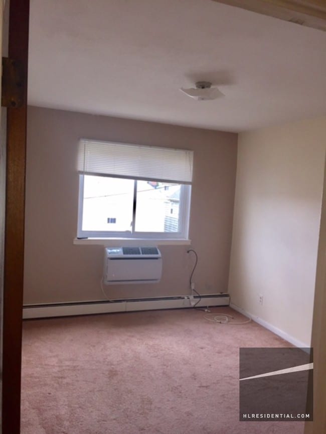 Building Photo - 3438 58th St