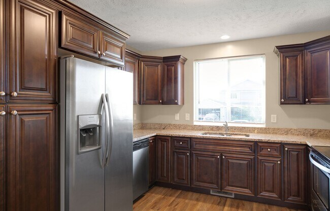 Foto del edificio - Newer Construction Home in Great Family Ne...