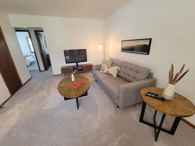 Foto del edificio - 2624 62nd St