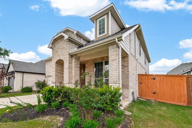 Foto del edificio - 7319 Woodlark Rdg Dr