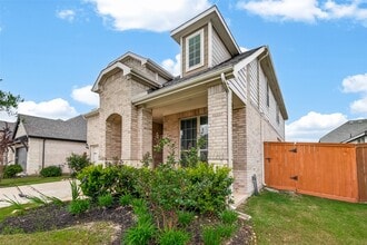 Building Photo - 7319 Woodlark Rdg Dr